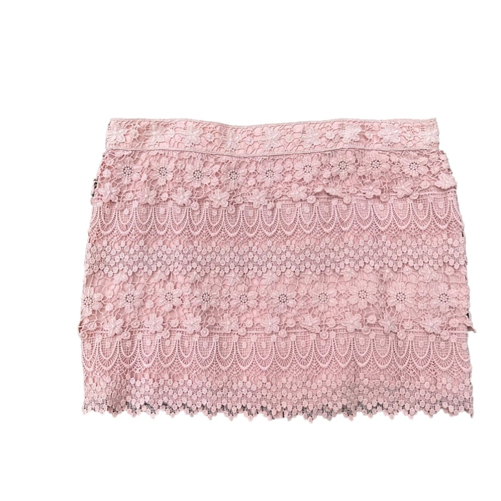 Sz-10-American Eagle Outfitters pink lined skirt with lace overlay